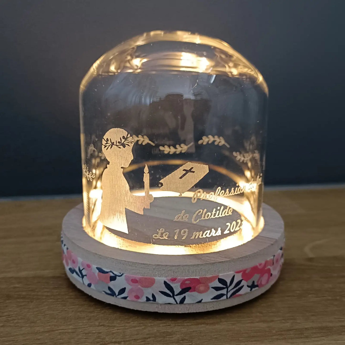Cloche led profession de foi